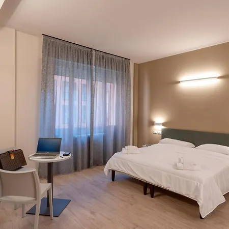 Astoria Comfort Rooms-3